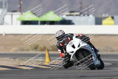 media/Jan-15-2026-Racers Edge (Thu) [[dfebeb70ab]]/3-B Group/Session 1 Turn 15/